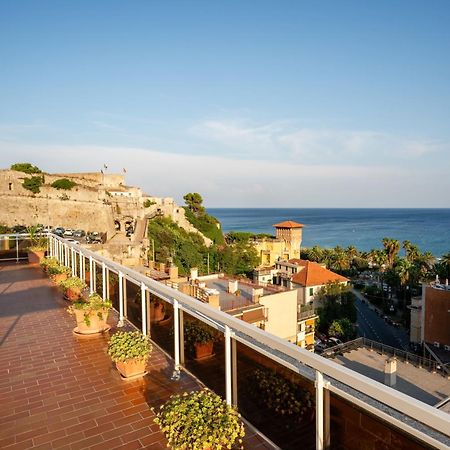 Hotel Careni Villa Italia فينالي ليغوري المظهر الخارجي الصورة