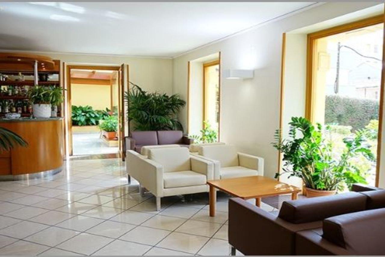 Hotel Careni Villa Italia فينالي ليغوري المظهر الخارجي الصورة