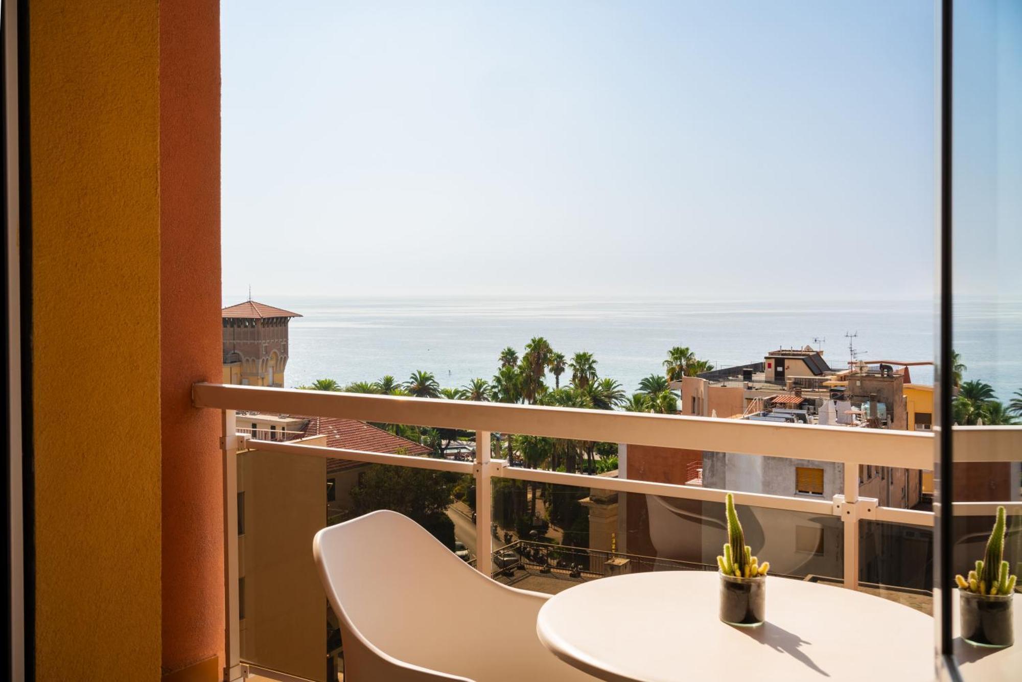 Hotel Careni Villa Italia فينالي ليغوري المظهر الخارجي الصورة