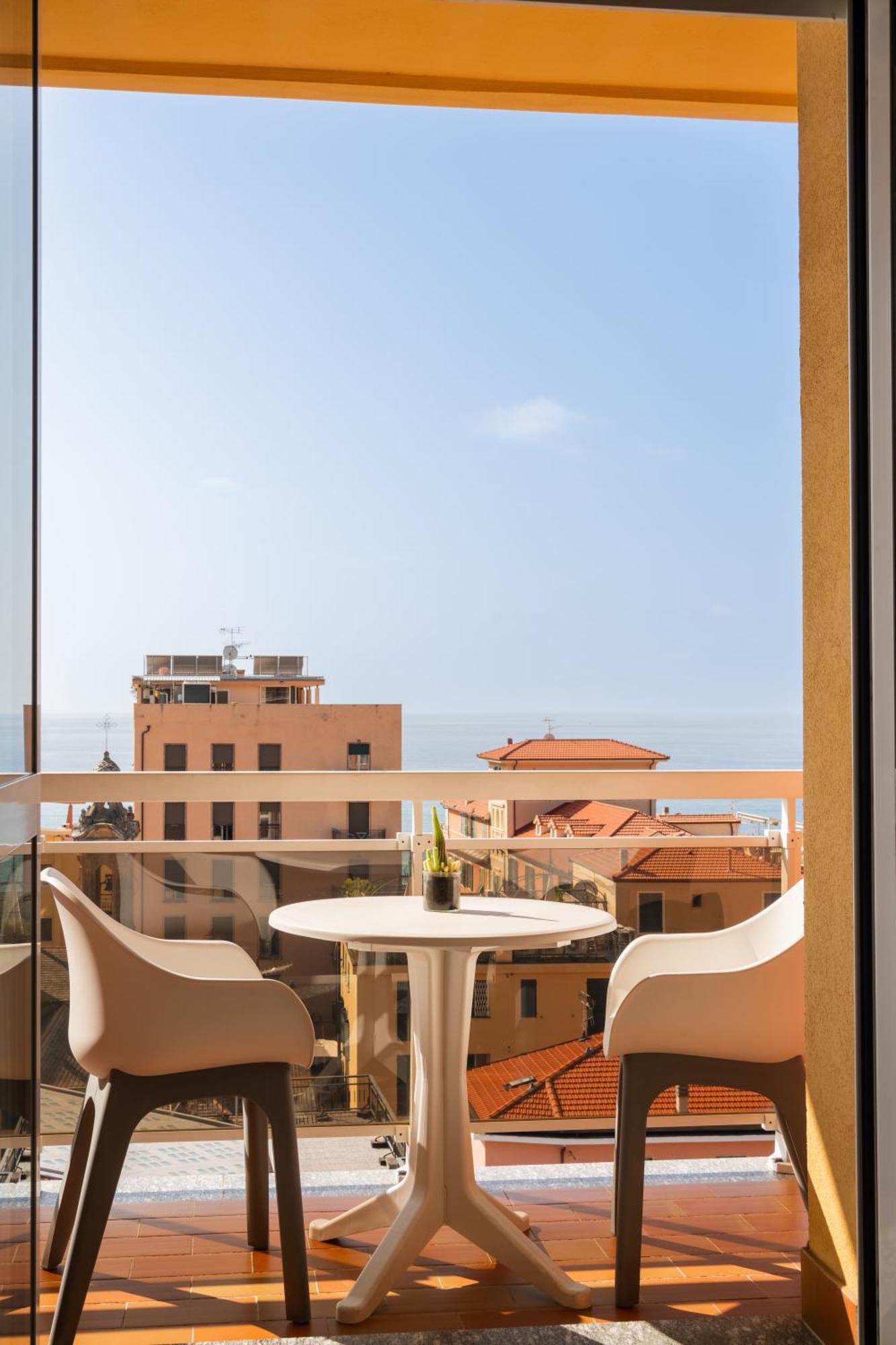 Hotel Careni Villa Italia فينالي ليغوري المظهر الخارجي الصورة