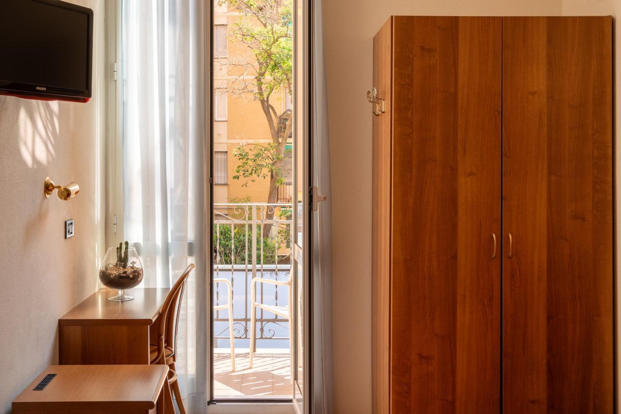 Hotel Careni Villa Italia فينالي ليغوري المظهر الخارجي الصورة