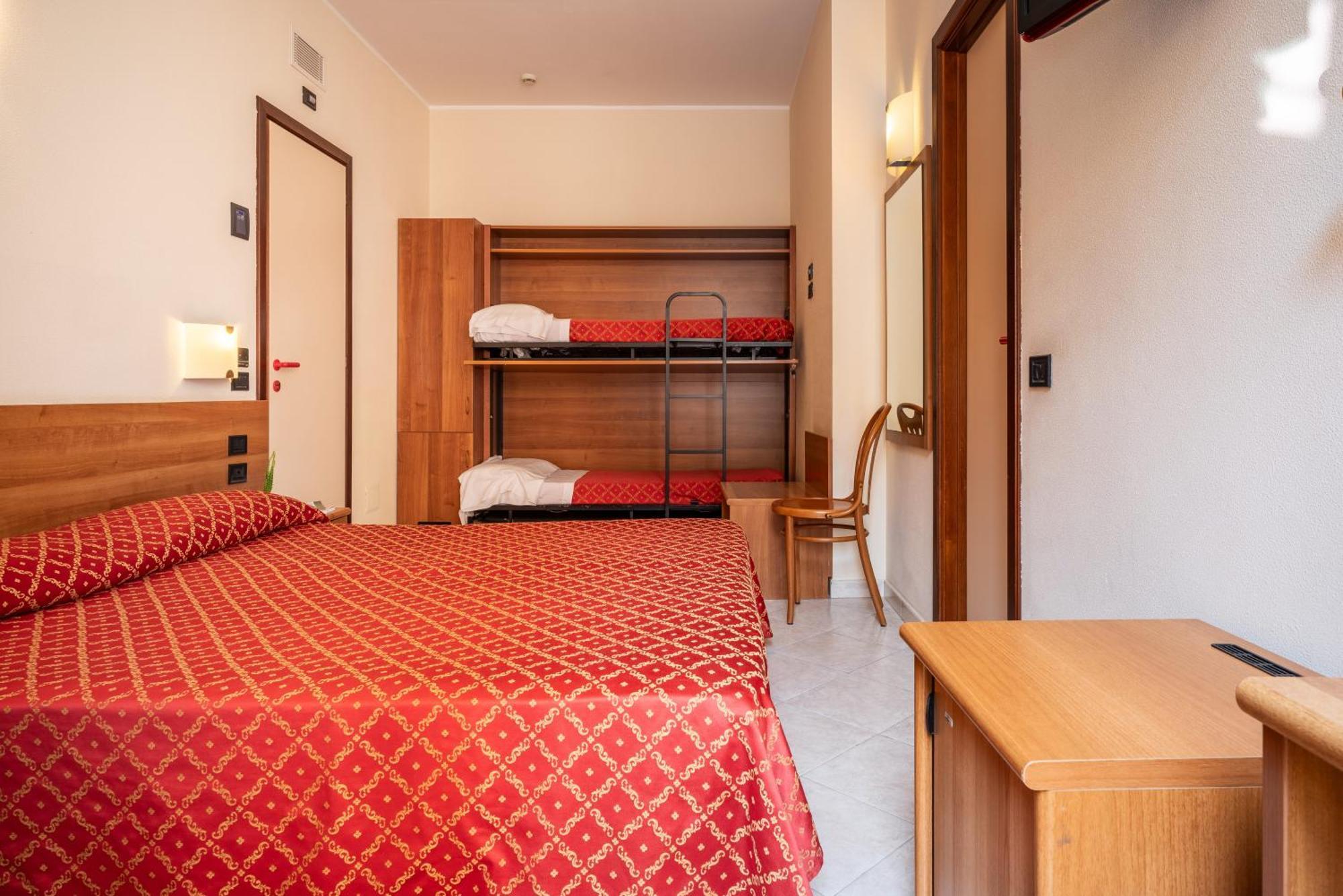 Hotel Careni Villa Italia فينالي ليغوري المظهر الخارجي الصورة