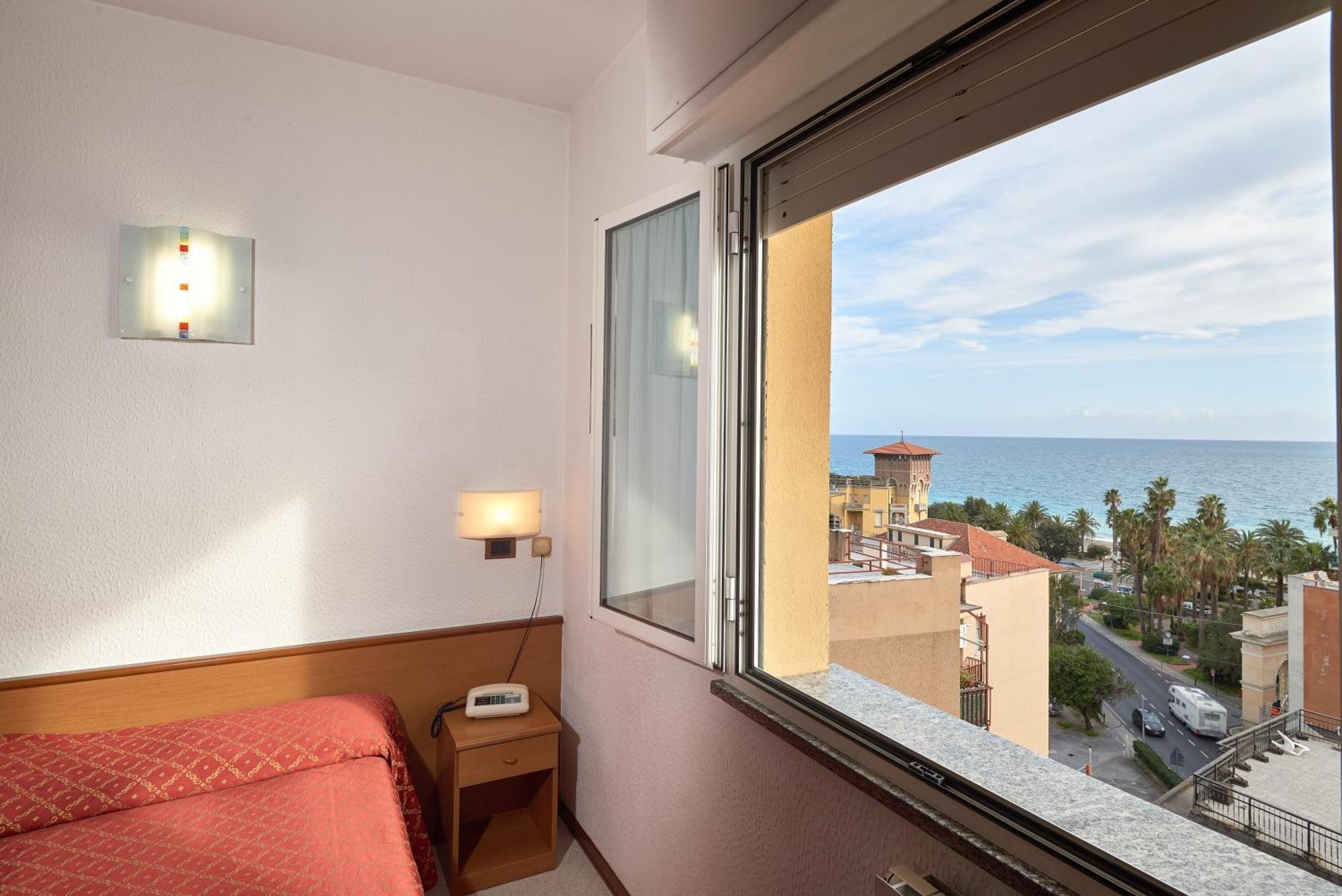 Hotel Careni Villa Italia فينالي ليغوري المظهر الخارجي الصورة