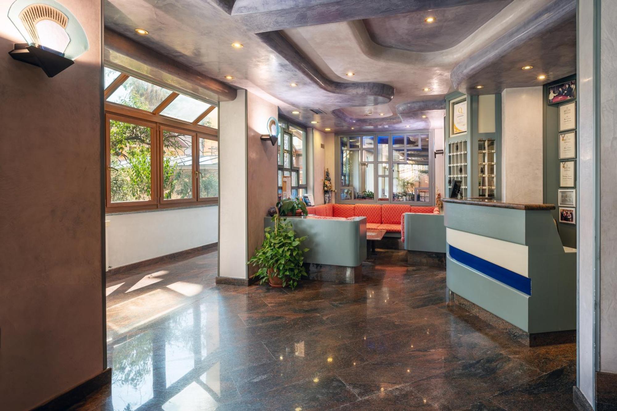 Hotel Careni Villa Italia فينالي ليغوري المظهر الخارجي الصورة