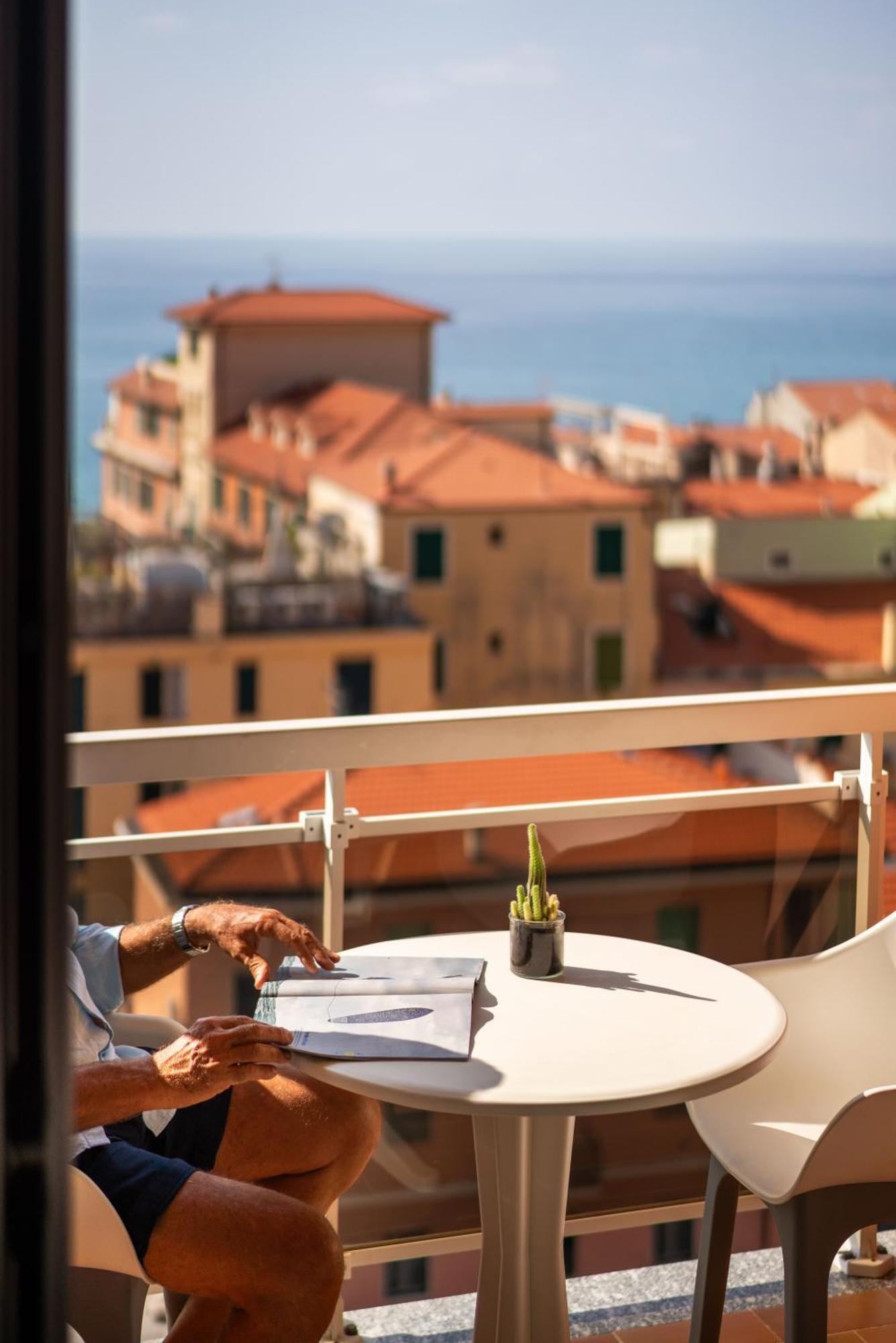 Hotel Careni Villa Italia فينالي ليغوري المظهر الخارجي الصورة